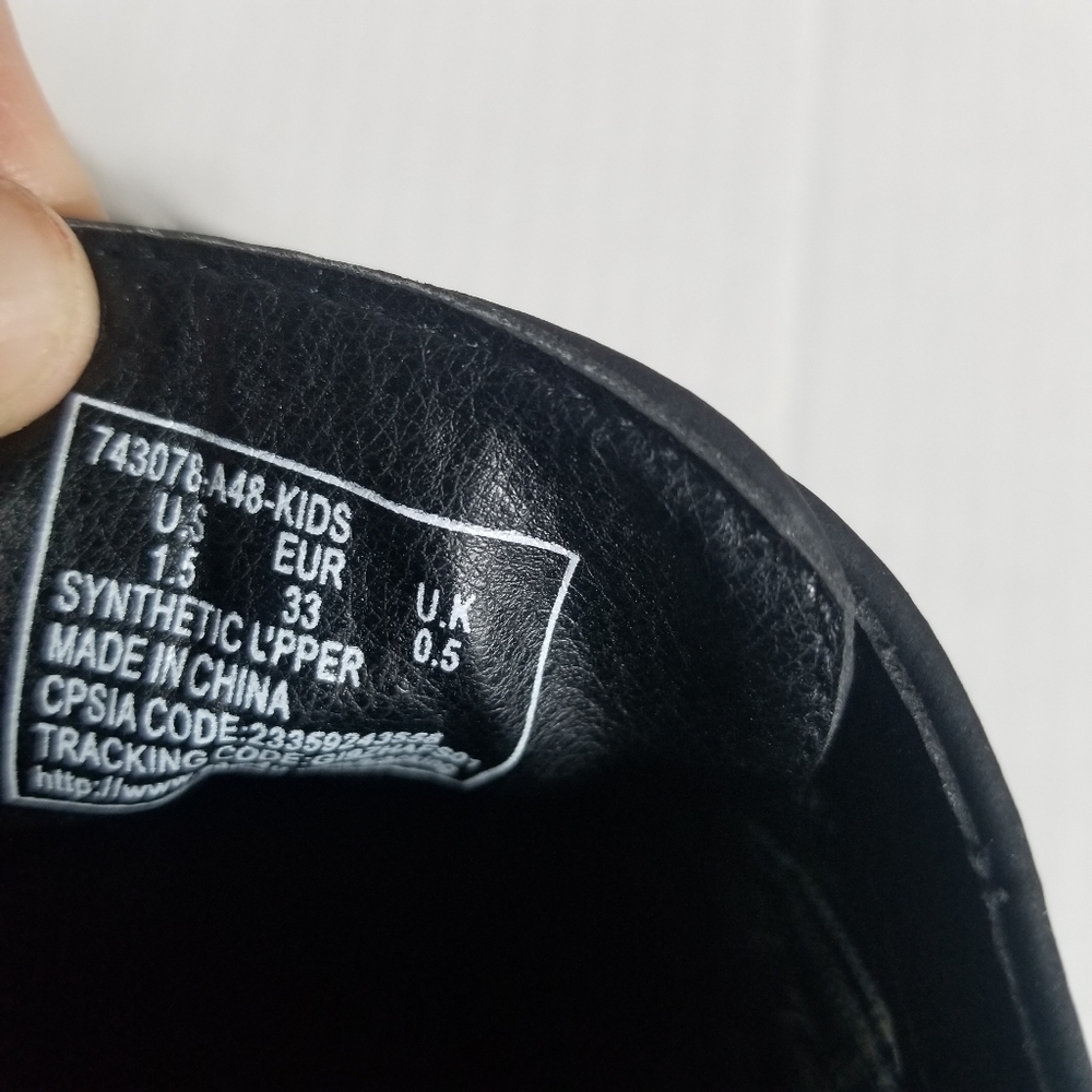NWOT BASS BOY'S BLACK DRESS SHOES SIZE 1.5 - Picture 4 of 6